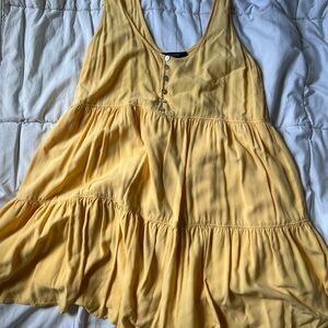 Yellow Sleeveless Button-Front Women's Top